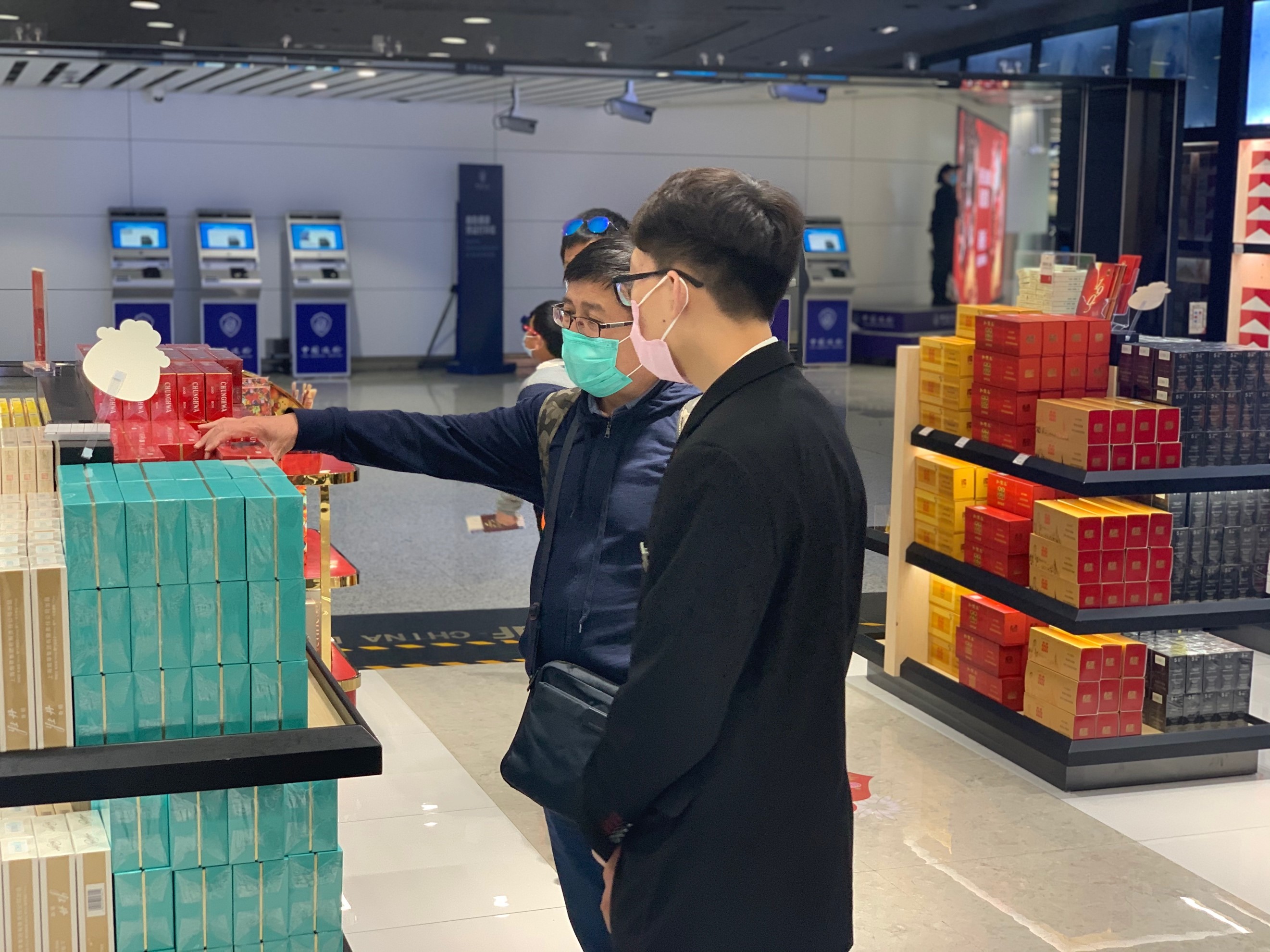 【中國免稅人在行動?黨員先鋒篇】之二： 不忘初心，凝心聚力——中免黨員抗擊疫情，發(fā)揮黨員先鋒模范作用